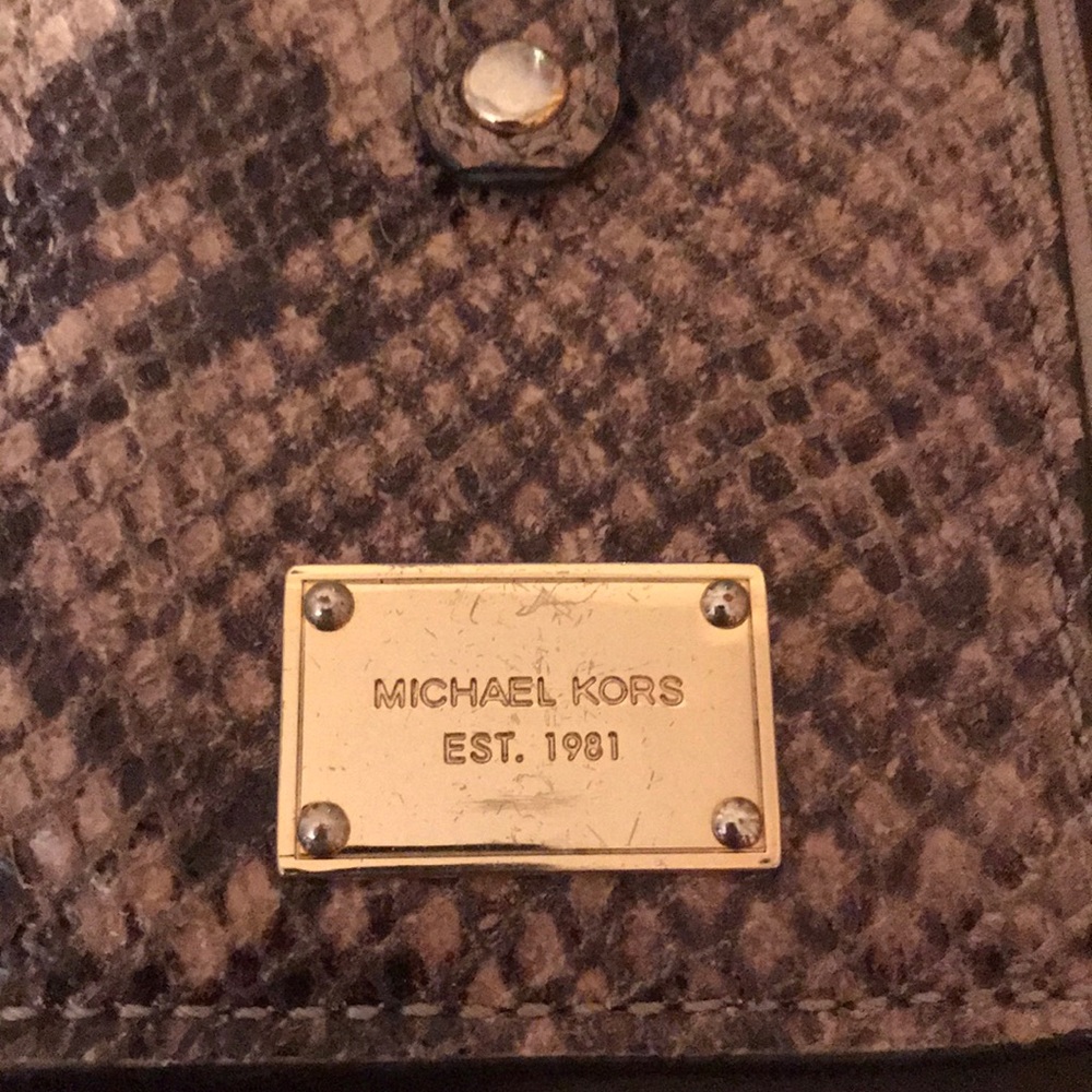 Michael Kors Snake print wallet